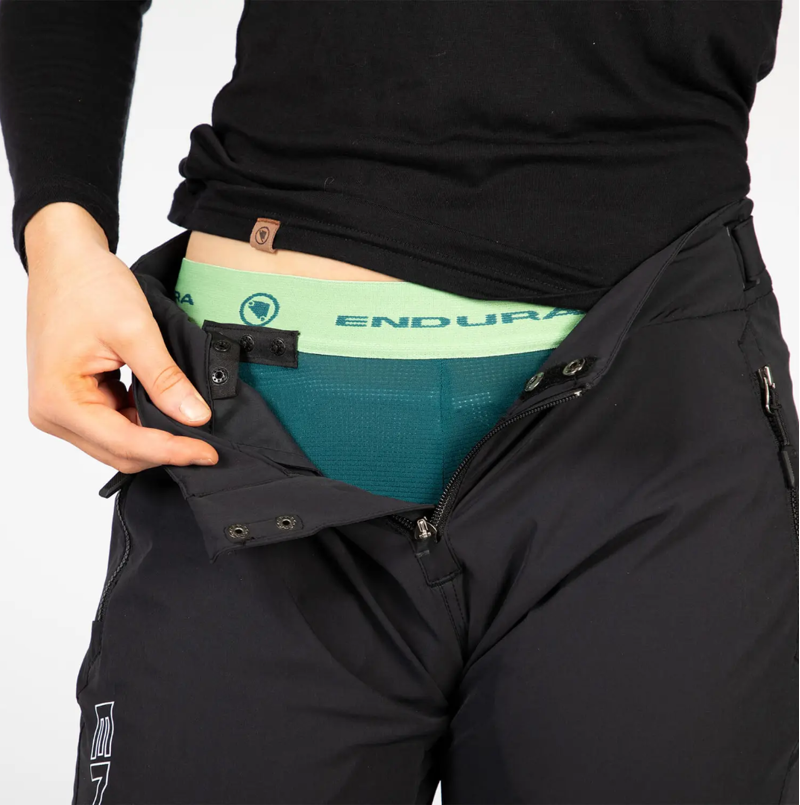 Endura Women's MT500 Burner Lite Pants in Black-3